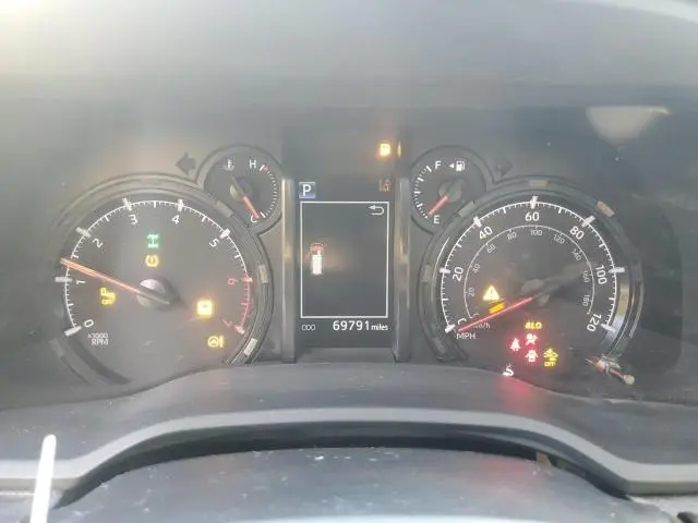 2023 TOYOTA 4RUNNER SE  