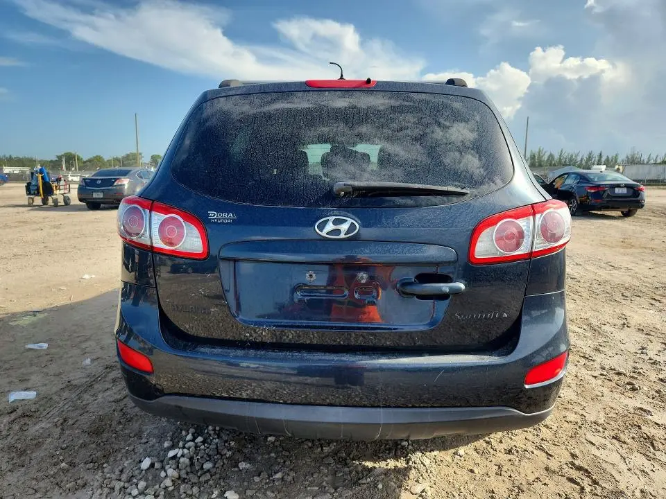 2011 HYUNDAI SANTA FE GLS  