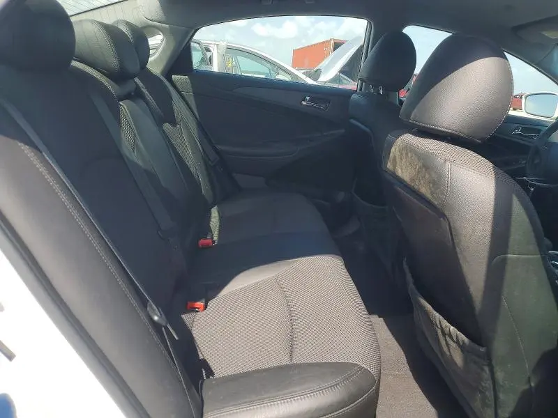 2011 HYUNDAI SONATA SE  