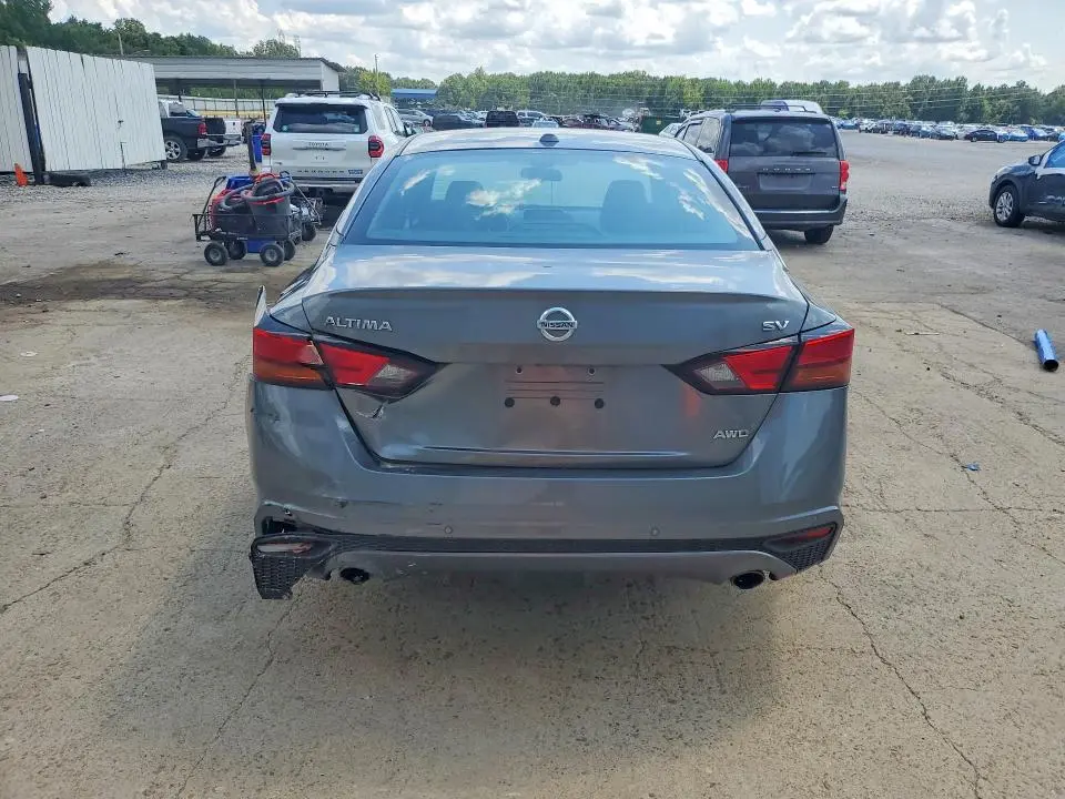 2022 NISSAN ALTIMA SV  