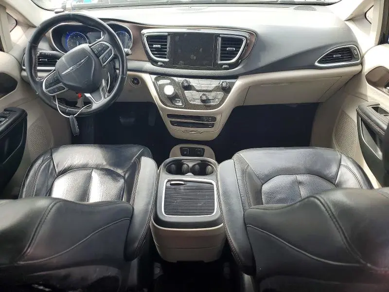 2017 CHRYSLER PACIFICA TOURING L PLUS  