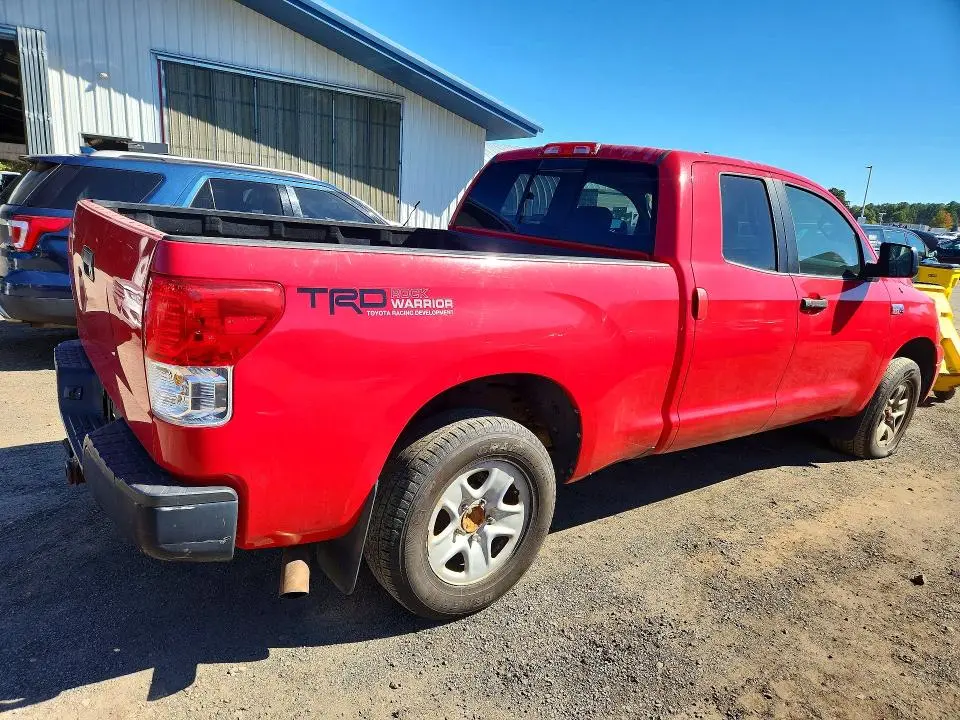 2011 TOYOTA TUNDRA DOUBLE CAB SR5  