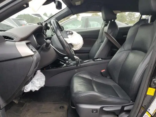 2019 TOYOTA C-HR XLE  