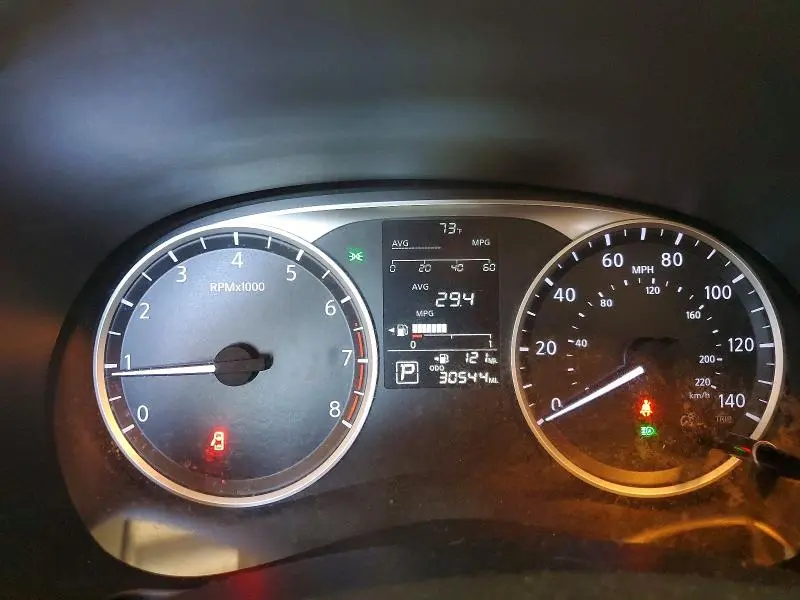 2021 NISSAN KICKS S  