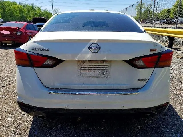 2023 NISSAN ALTIMA SR  