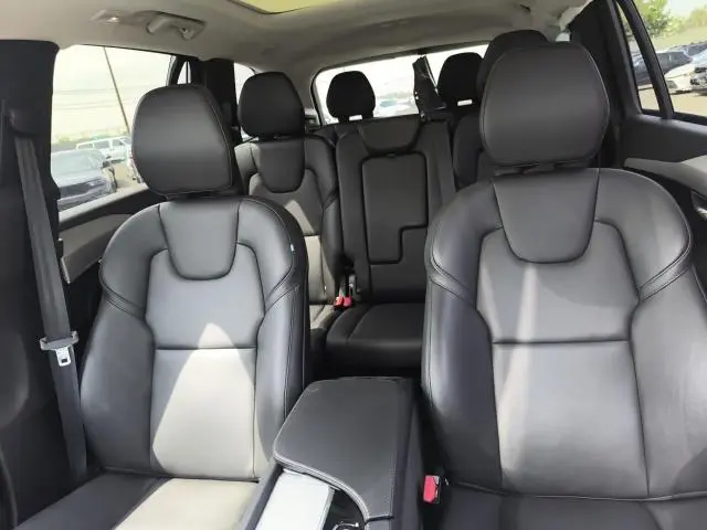 2024 VOLVO XC90 CORE  