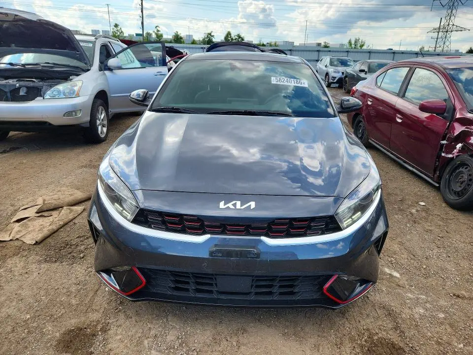 2024 KIA FORTE GT LINE  