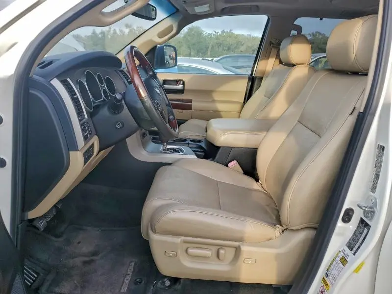 2013 TOYOTA SEQUOIA PLATINUM  