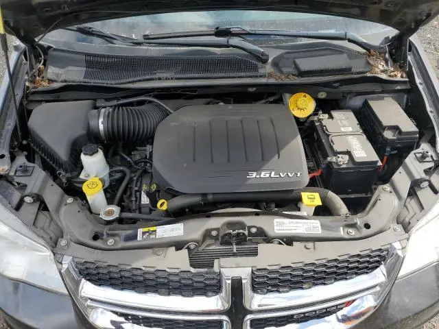 2016 DODGE GRAND CARAVAN SE  