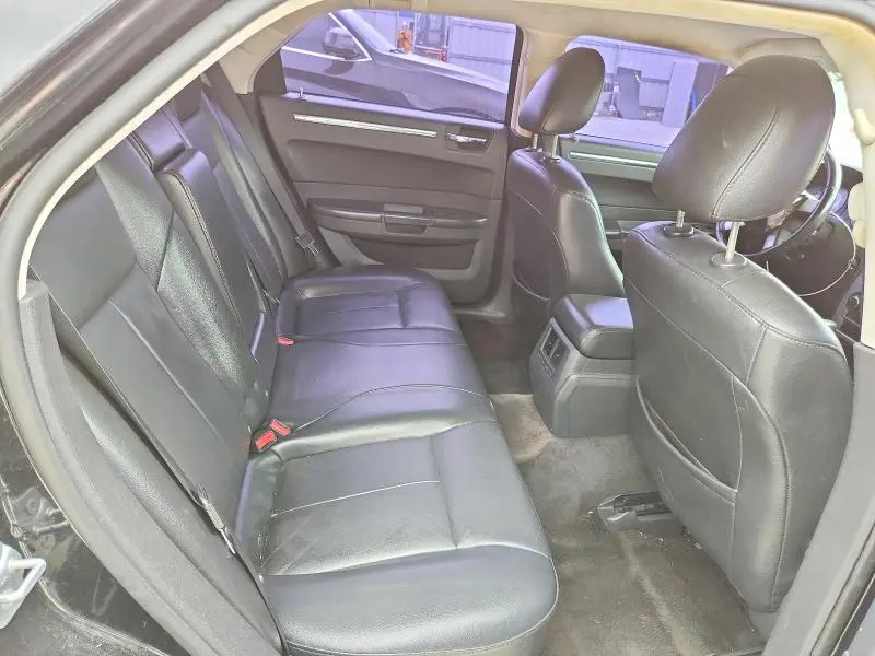 2010 CHRYSLER 300 TOURING  