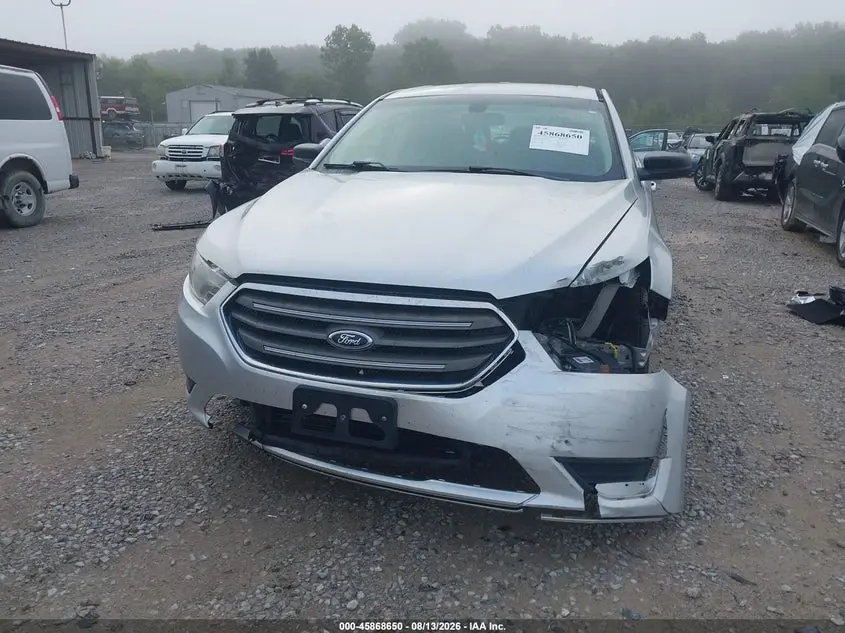 2013 FORD TAURUS SE