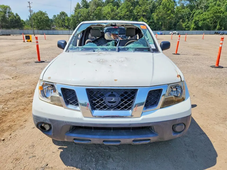 2017 NISSAN FRONTIER S  