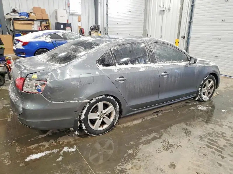 2014 VOLKSWAGEN JETTA SE  