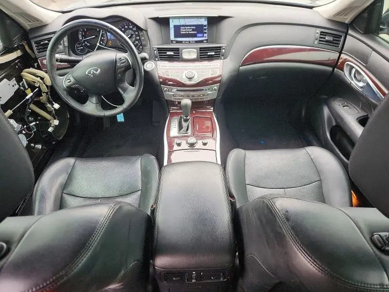 2019 INFINITI Q70 3.7 LUXE  