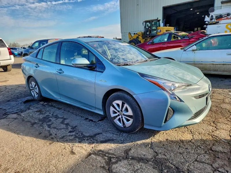 2016 TOYOTA PRIUS   