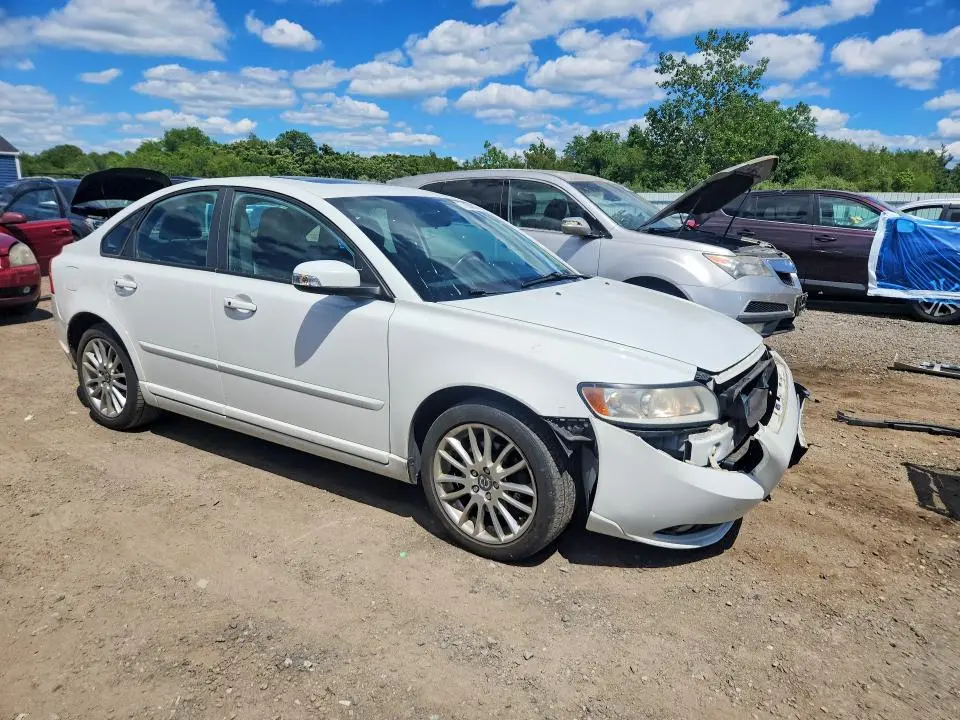 2010 VOLVO S40 2.4I  