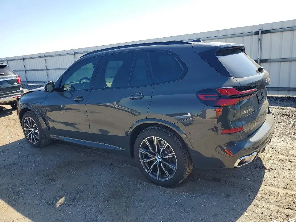 2025 BMW X5 XDRIVE50E  