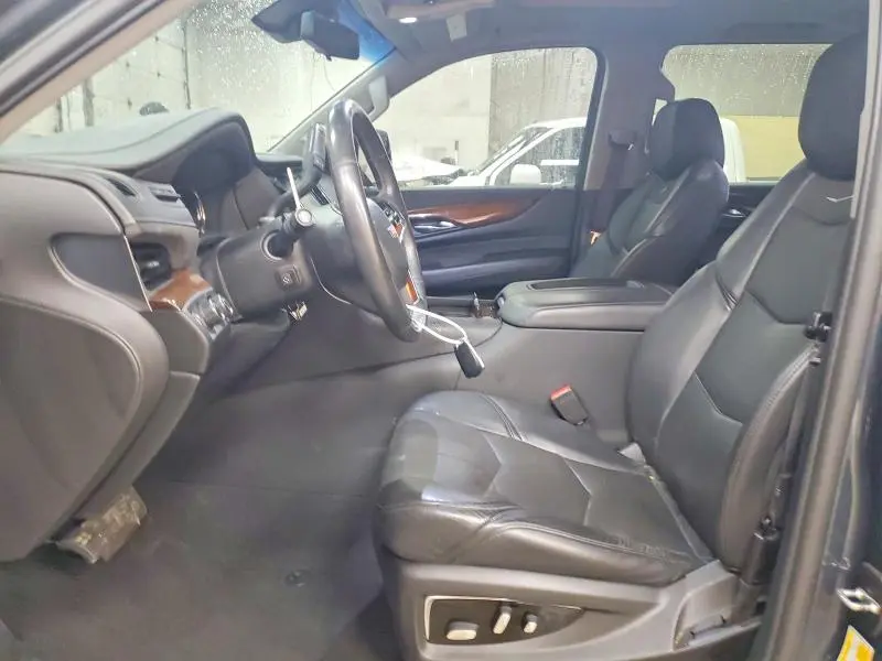 2019 CADILLAC ESCALADE ESV LUXURY  