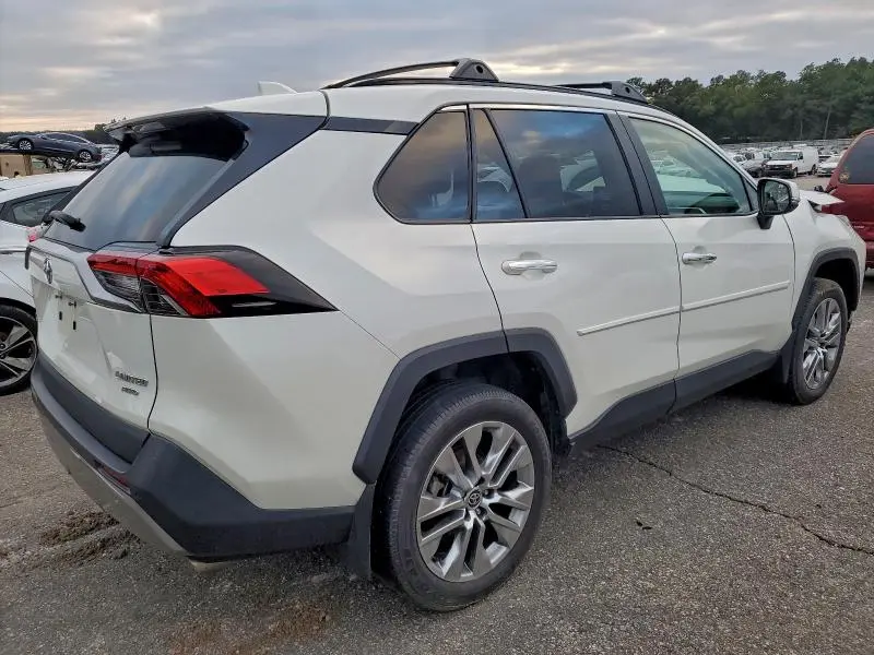 2022 TOYOTA RAV4 LIMITED  