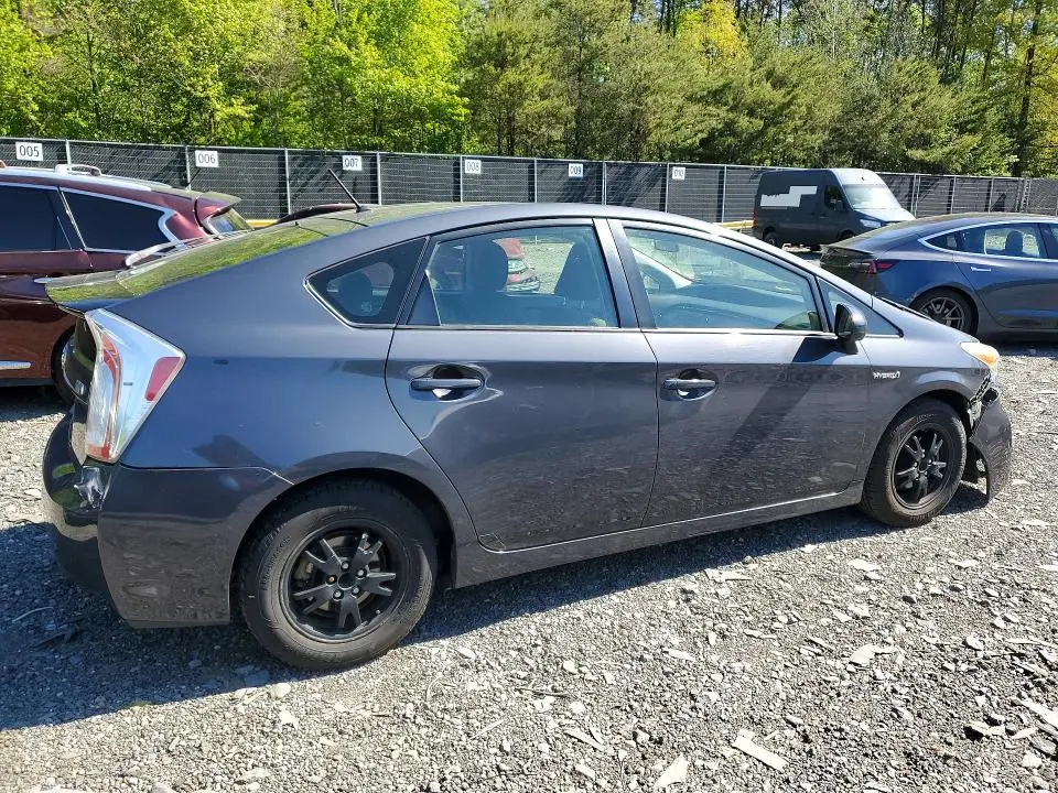 2014 TOYOTA PRIUS ONE  