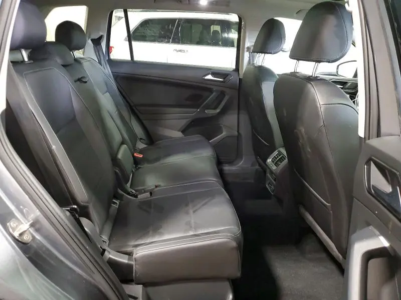2018 VOLKSWAGEN TIGUAN SE/SEL  