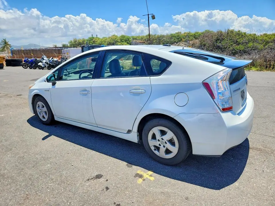 2011 TOYOTA PRIUS ONE  