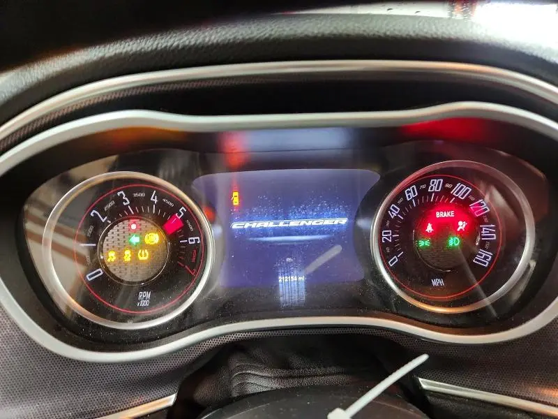 2017 DODGE CHALLENGER SXT  