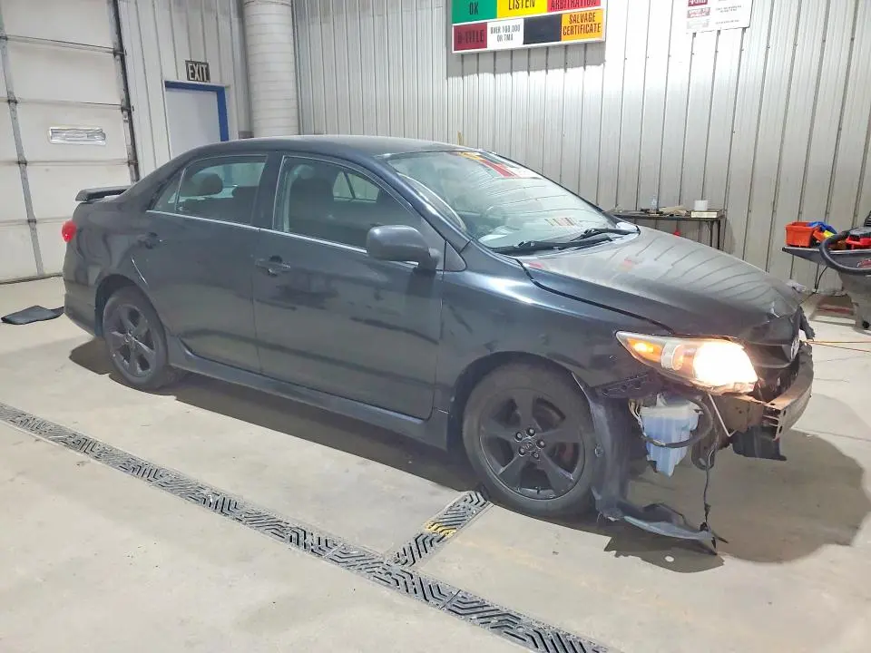 2013 TOYOTA COROLLA S  