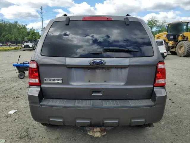 2011 FORD ESCAPE XLT  