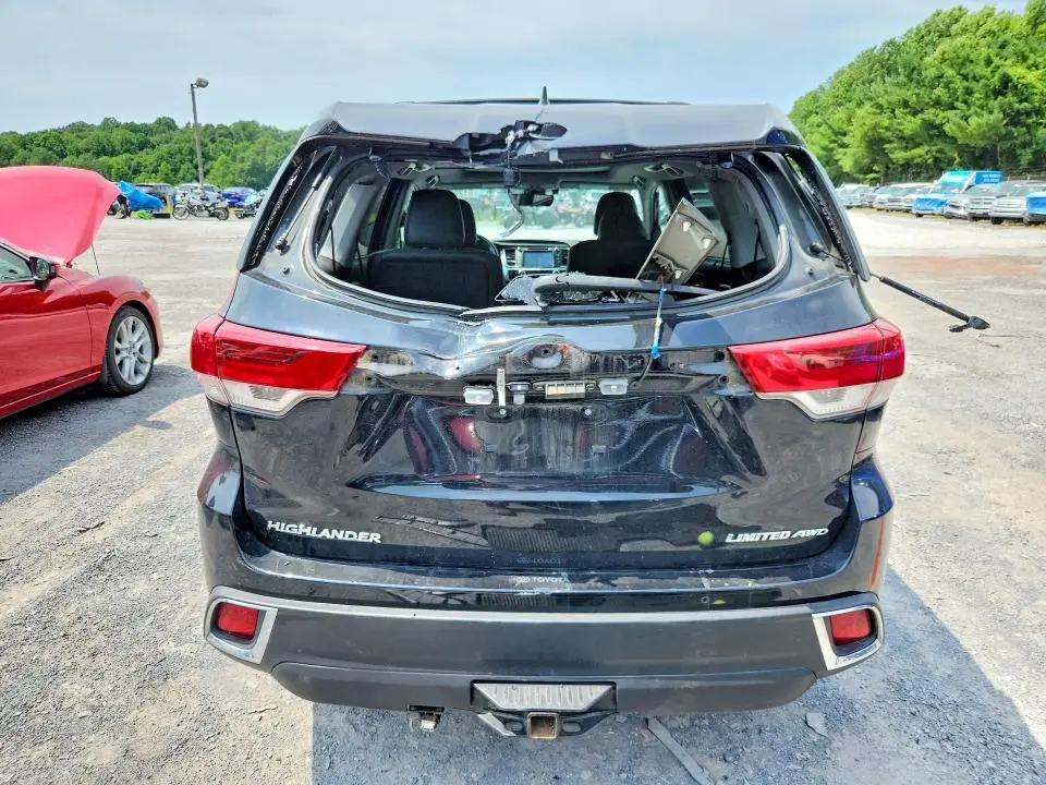 2019 TOYOTA HIGHLANDER LIMITED PLATINUM  