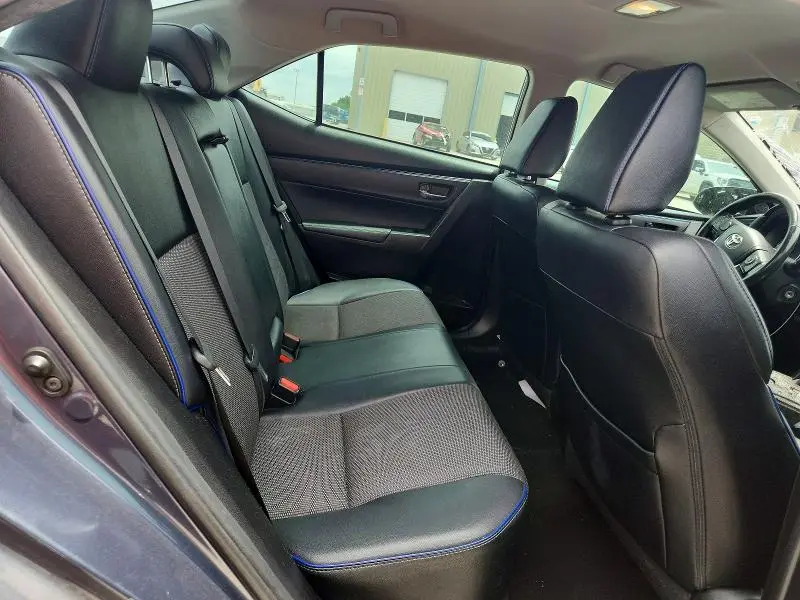 2017 TOYOTA COROLLA SE  