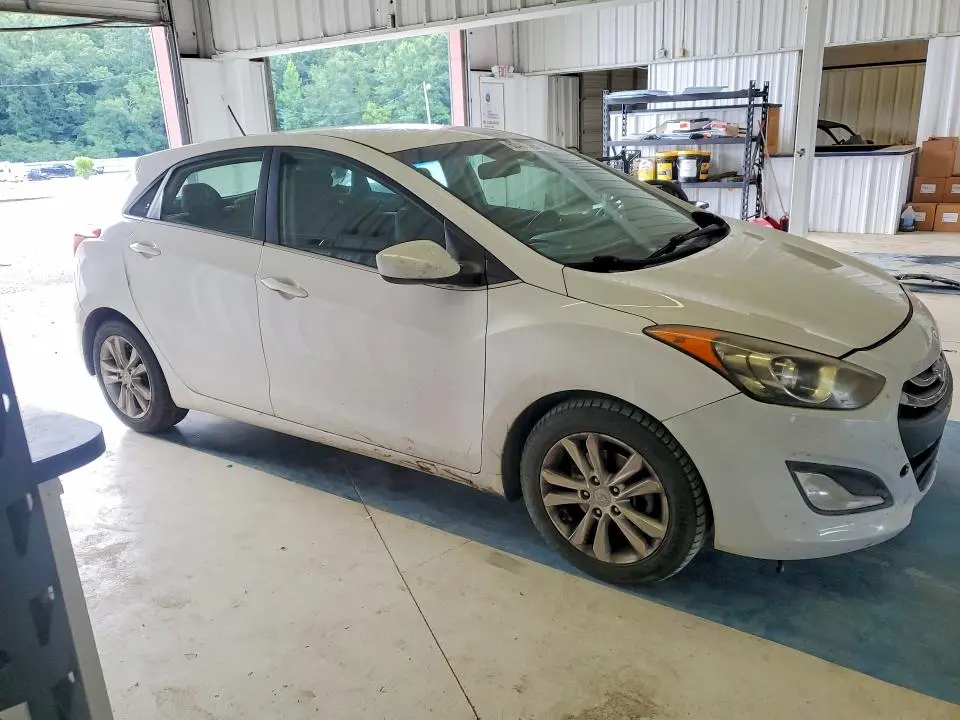 2014 HYUNDAI ELANTRA GT BASE  