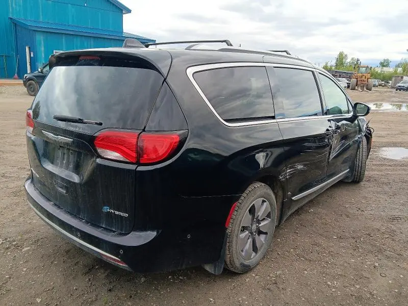 2019 CHRYSLER PACIFICA HYBRID LIMITED  