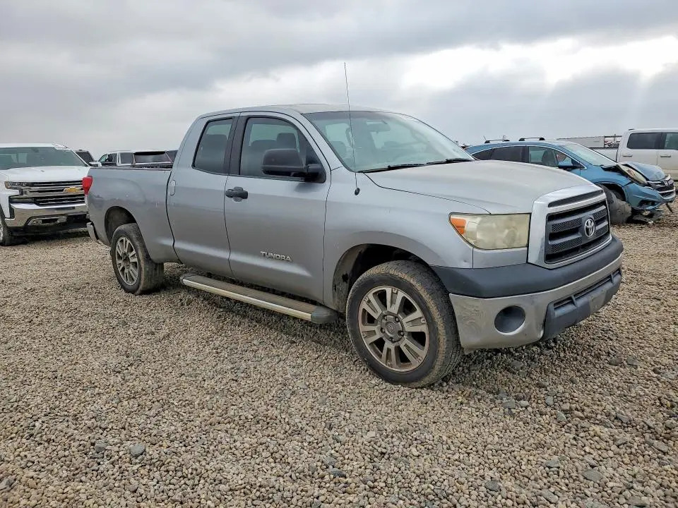 2011 TOYOTA TUNDRA DOUBLE CAB SR5  