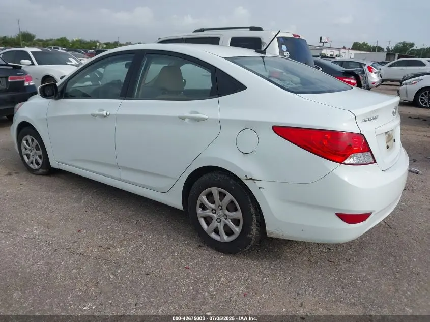 2012 HYUNDAI ACCENT GLS