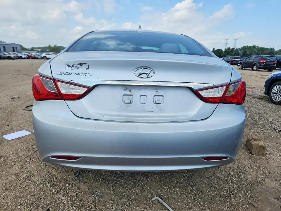 2012 HYUNDAI SONATA GLS  