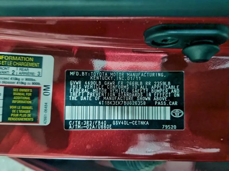 2011 TOYOTA CAMRY SE  