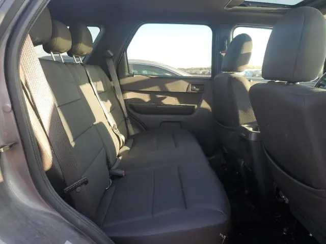 2010 FORD ESCAPE XLT  