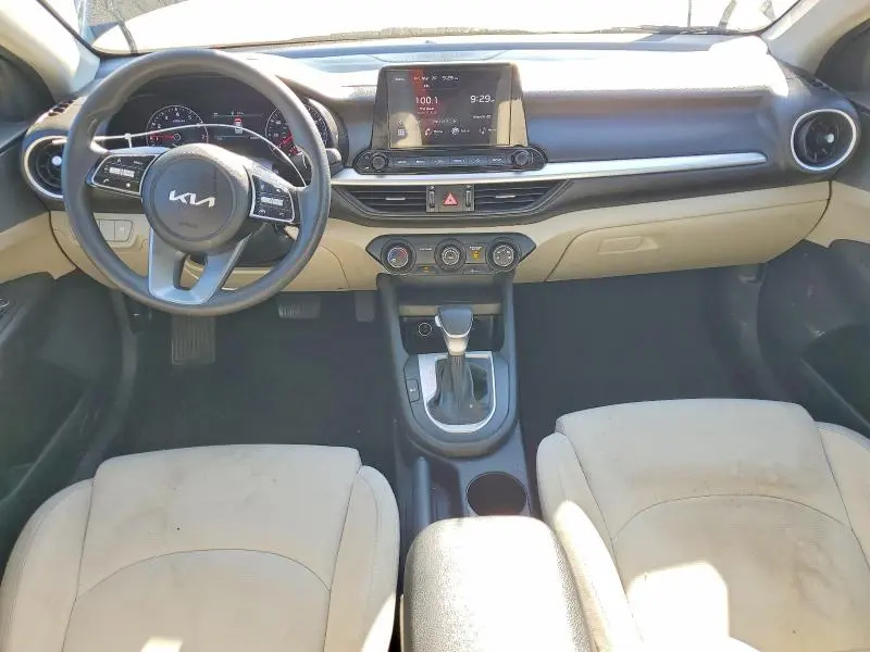 2022 KIA FORTE LXS  