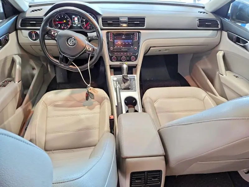 2019 VOLKSWAGEN PASSAT WOLFSBURG  