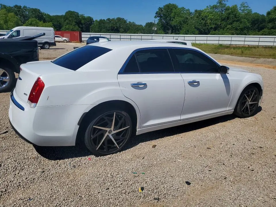 2018 CHRYSLER 300 LIMITED  