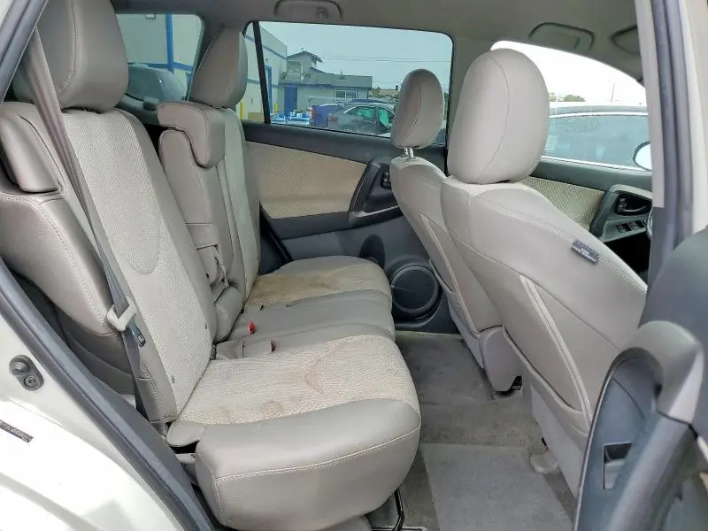 2014 TOYOTA RAV4 EV BASE  