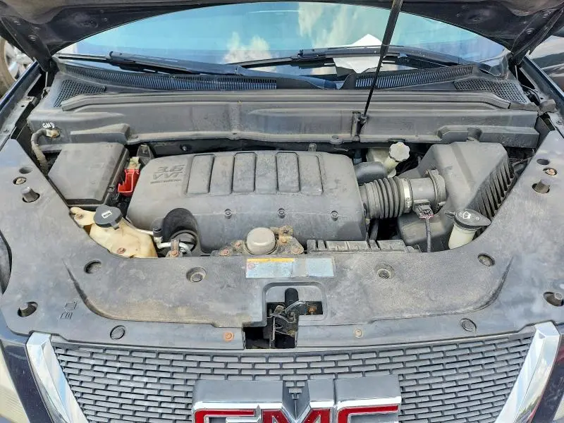 2011 GMC ACADIA SLE  