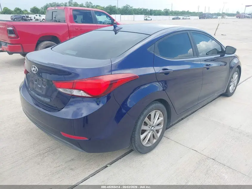 2014 HYUNDAI ELANTRA SE