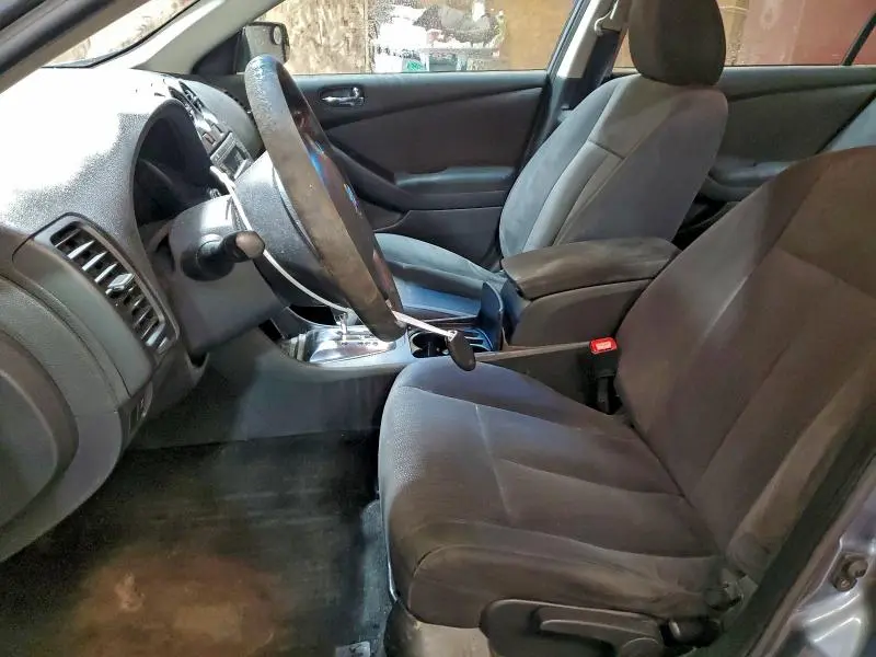 2010 NISSAN ALTIMA BASE  