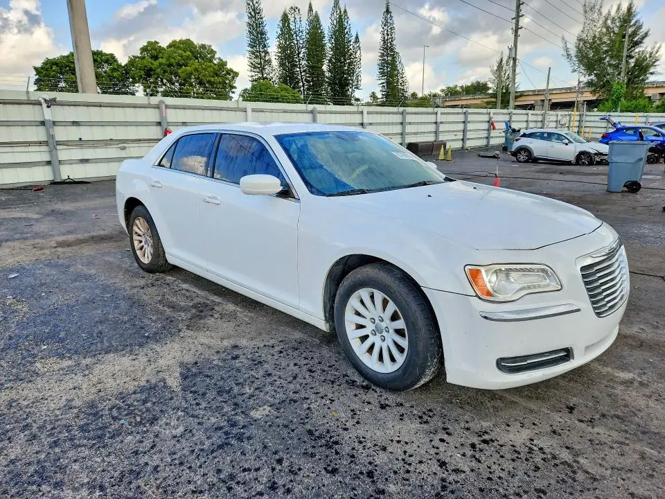 2014 CHRYSLER 300   