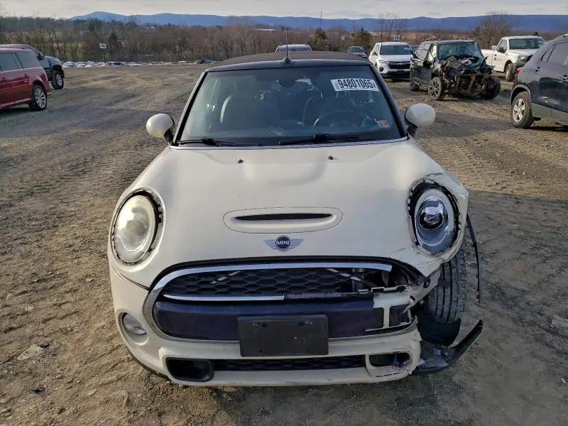 2017 MINI COOPER S  