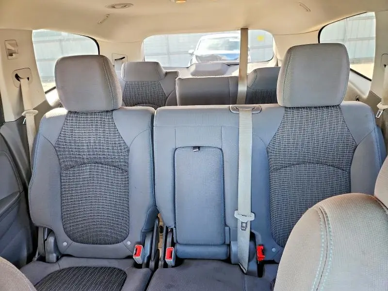 2017 CHEVROLET TRAVERSE LS  