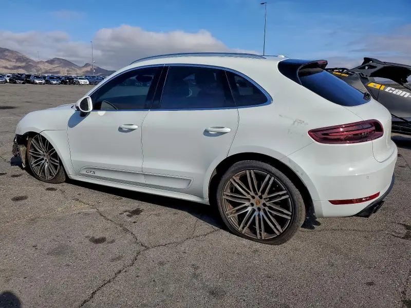 2018 PORSCHE MACAN GTS  