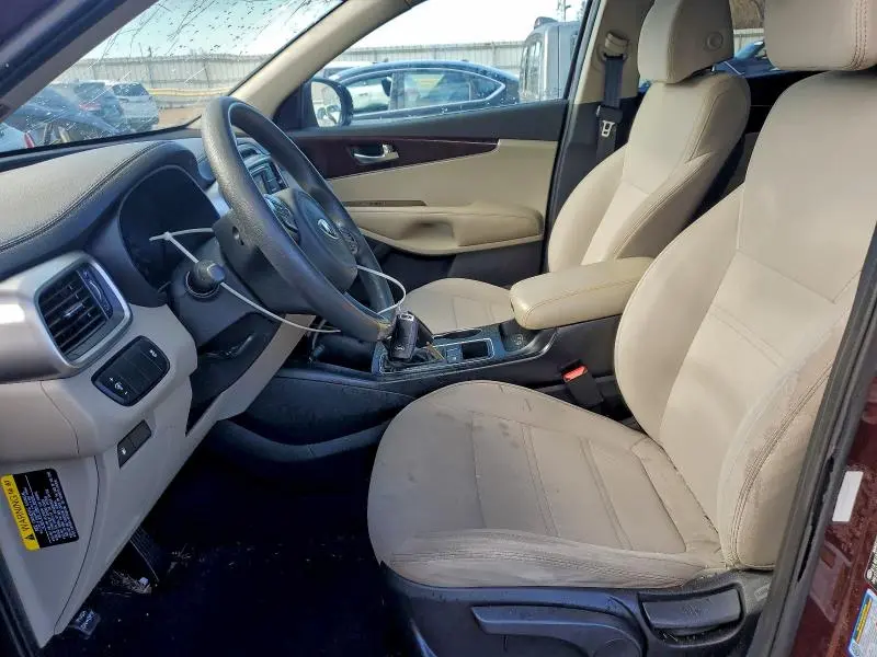 2017 KIA SORENTO LX  